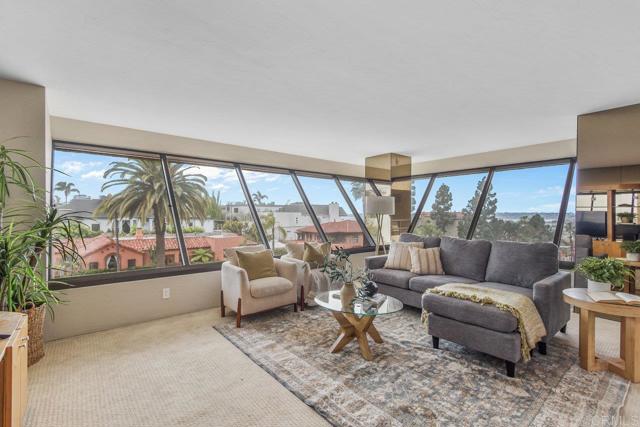230 W Laurel Street, San Diego CA: https://media.crmls.org/mediaz/ea48505a-7f28-4d7e-931a-a36f4c968459.jpg