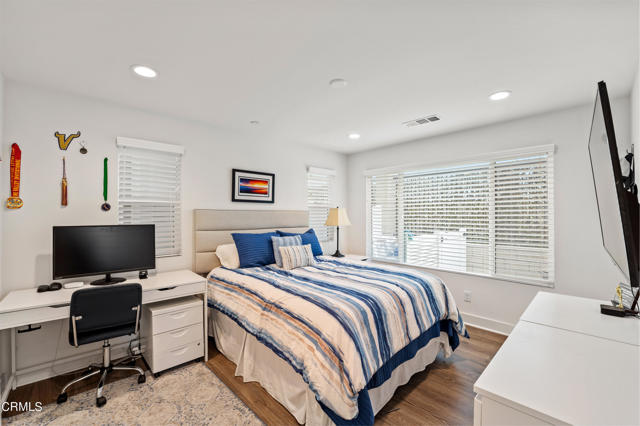 Detail Gallery Image 29 of 47 For 1062 Canal St, Oxnard,  CA 93035 - 3 Beds | 3/1 Baths