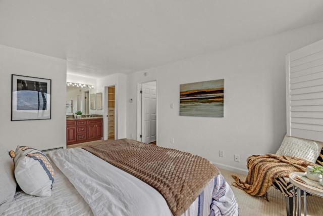 318 Innisfree Drive, Daly City CA: https://media.crmls.org/mediaz/ea4aa92c-1d46-477d-a437-a3e8773e0618.jpg
