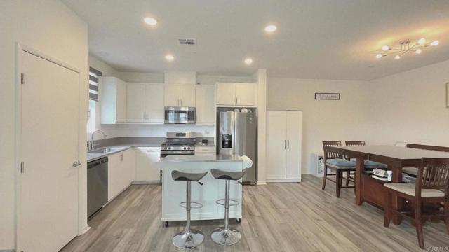 5495 Seacliff Place, San Diego CA: https://media.crmls.org/mediaz/ea4ab0ad-24e8-4695-a14c-5cfd6f1797fe.jpg