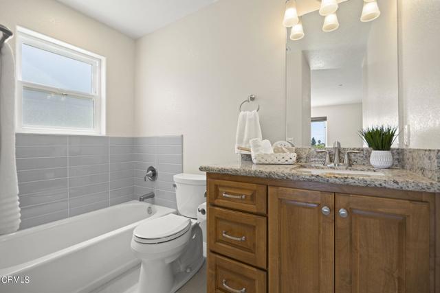 784 Via Arroyo, Ventura CA: https://media.crmls.org/mediaz/ea4b636f-ebc9-4cbe-95ff-c483651ff55a.jpg