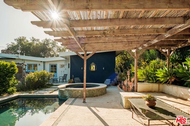 21316 Encina Road, Topanga CA: https://media.crmls.org/mediaz/ea4c471d-9fbf-44ac-a36d-39f47aba92df.jpg