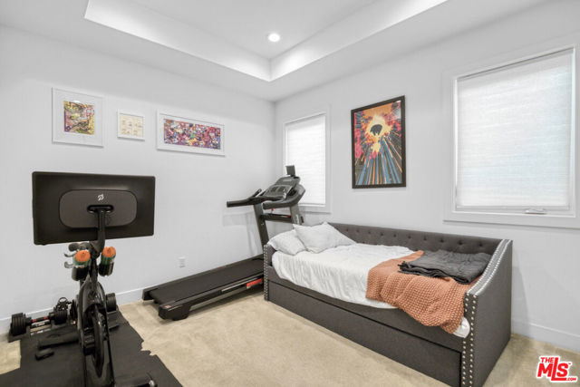 12333 N Finch Court, Porter Ranch CA: https://media.crmls.org/mediaz/ea4db8b8-6780-4a4e-b3d2-f9d459f226da.jpg