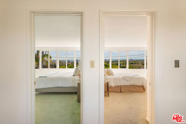 810 Franklin Street, Santa Monica CA: https://media.crmls.org/mediaz/ea4e15d5-2147-4c11-91a6-f14960058588.jpg