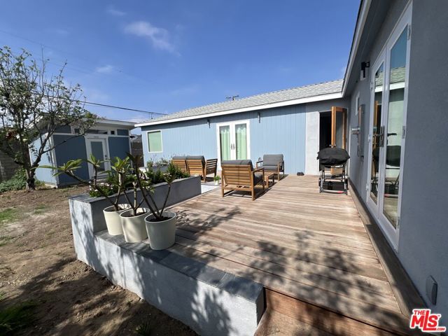 5524 W 122nd Street, Hawthorne CA: https://media.crmls.org/mediaz/ea4e1678-92ad-4554-82f4-350e5b81db75.jpg