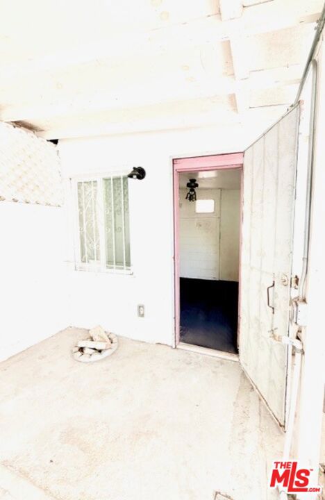 2940 Live Oak Street, Huntington Park CA: https://media.crmls.org/mediaz/ea4ea3df-b6b0-41e9-ab7d-4c72a0a8ae2c.jpg