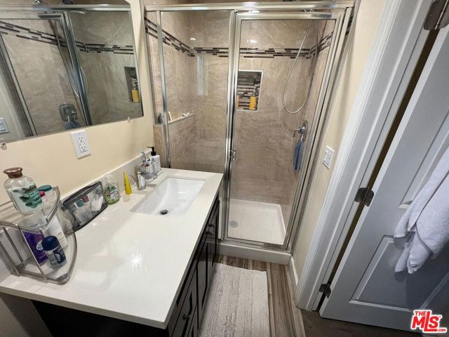 7412 Jamieson Avenue, Reseda CA: https://media.crmls.org/mediaz/ea4ee0d6-5c28-4154-ac86-026d638dfcd2.jpg