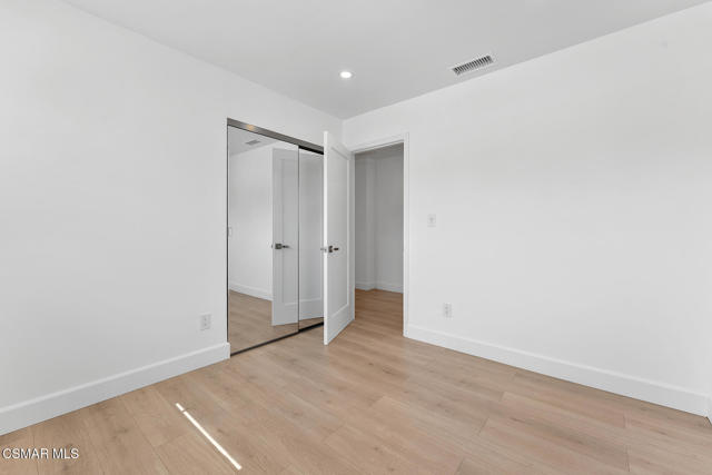 9800 Geyser Avenue, Northridge CA: https://media.crmls.org/mediaz/ea4f336a-0e3f-4780-ba51-b338c0bc0e33.jpg