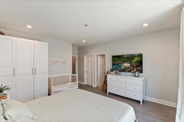 17-Primary Bedroom