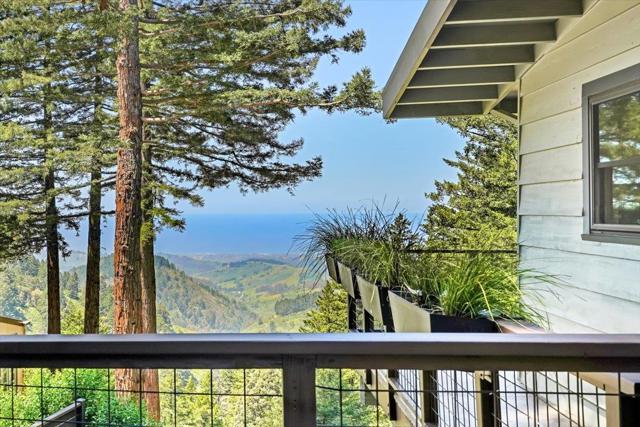 12960 Skyline Boulevard, Woodside CA: https://media.crmls.org/mediaz/ea503fe8-545f-44dd-b65d-3fec9f722469.jpg