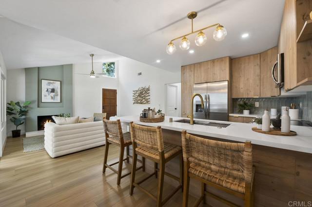Detail Gallery Image 13 of 29 For 2041 Shadytree Ln, Encinitas,  CA 92024 - 2 Beds | 2 Baths