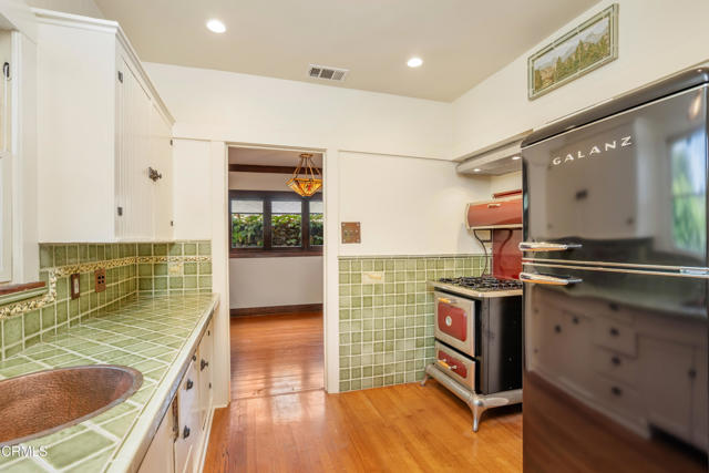 Detail Gallery Image 8 of 28 For 845 S Los Robles Ave, Pasadena,  CA 91106 - 1 Beds | 1 Baths