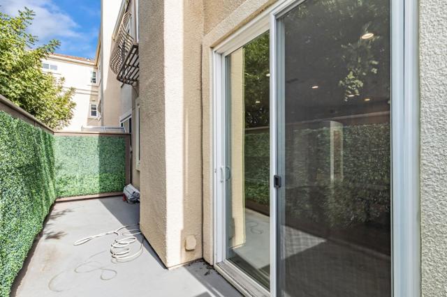 88 17th Avenue, San Mateo CA: https://media.crmls.org/mediaz/ea50d39f-a769-4ea2-99ef-d1b94d59932c.jpg