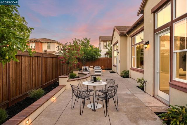 3467 Cashmere Street, Danville CA: https://media.crmls.org/mediaz/ea51097a-e895-4e36-b640-a13653b310c1.jpg