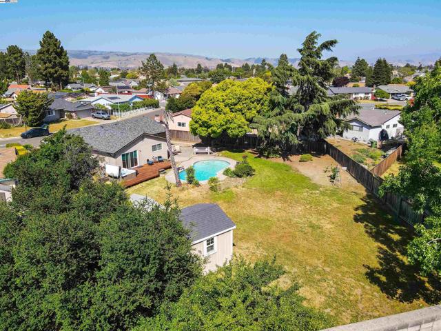 34505 Salinas Pl, Fremont CA: https://media.crmls.org/mediaz/ea518604-1532-4d35-9902-342d2db73cae.jpg