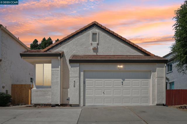 868 Clifton Way, Vacaville CA: https://media.crmls.org/mediaz/ea51d80a-68c7-465f-97e8-9dee3a8f59ac.jpg