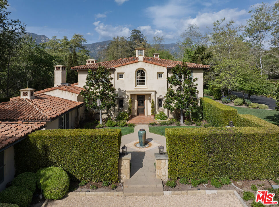 2035 Creekside Road