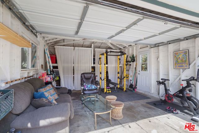 767 Sunset Avenue photo 20