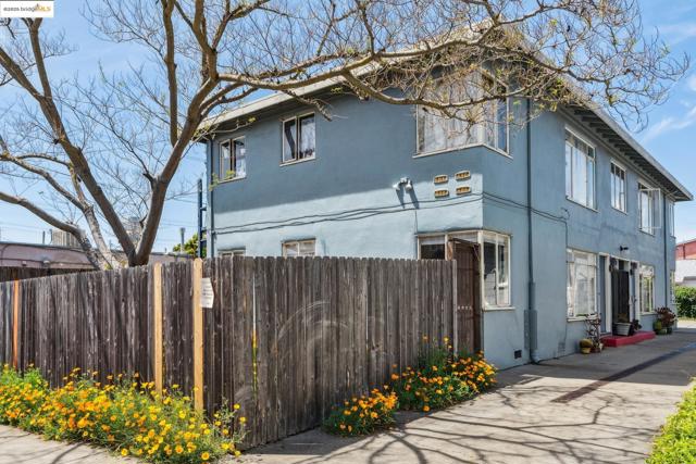 688 Alcatraz Ave, Oakland CA: https://media.crmls.org/mediaz/ea530514-04ed-4615-8bc5-d3fa172c50f2.jpg