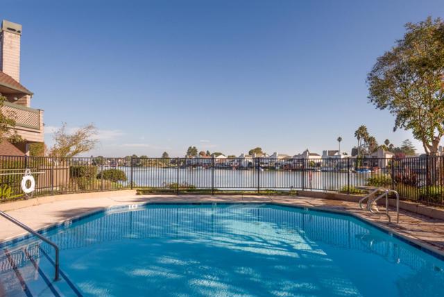 32 Cove Lane, Redwood City CA: https://media.crmls.org/mediaz/ea5487b3-7df3-483a-980c-af53d20ab7ef.jpg