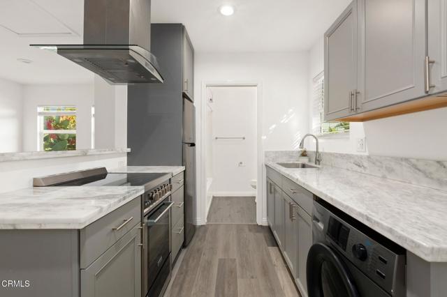 Detail Gallery Image 35 of 39 For 3824 Elm Ave, Long Beach,  CA 90807 - 5 Beds | 5 Baths