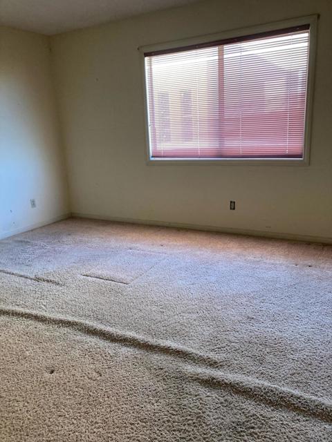 18125 Harbor Drive Drive, Victorville CA: https://media.crmls.org/mediaz/ea559b90-87e8-4cfe-aa94-1ba2551f35d1.jpg
