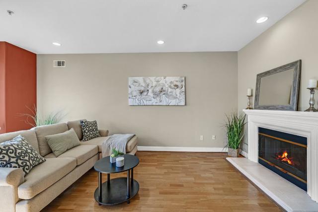 3246 21st Street, San Francisco CA: https://media.crmls.org/mediaz/ea5651ff-c569-4e0d-bc3a-ef7b61091bb4.jpg
