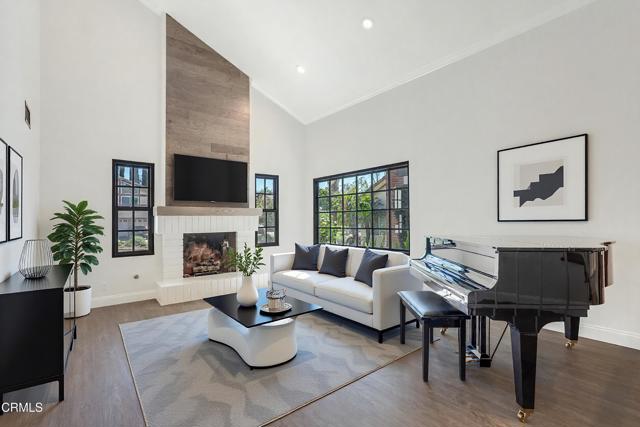 Detail Gallery Image 5 of 49 For 1093 Evenstar Ave, Westlake Village,  CA 91361 - 5 Beds | 2/1 Baths