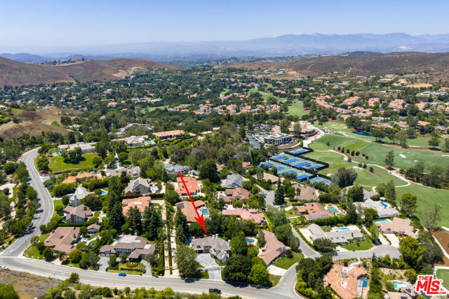 4929 Lakeview Canyon Road, Westlake Village CA: https://media.crmls.org/mediaz/ea56e565-778a-40b2-8703-b4f6bb8a2555.jpg