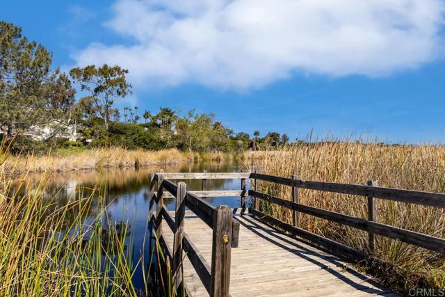 Detail Gallery Image 27 of 36 For 2586 Delphinium Ln, Carlsbad,  CA 92008 - 3 Beds | 2/2 Baths