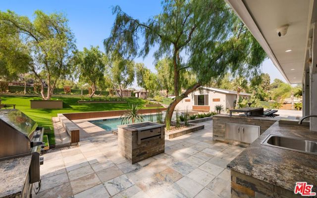 10555 Art Street, Sunland CA: https://media.crmls.org/mediaz/ea571565-ddb2-4ffe-81f2-d12e01cb712f.jpg