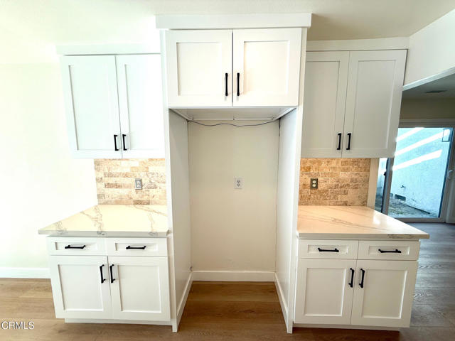 Detail Gallery Image 13 of 37 For 532 Village Rd, Port Hueneme,  CA 93041 - 3 Beds | 2 Baths