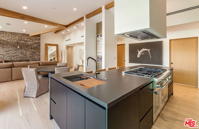 5259 Lewis Road, Agoura Hills CA: https://media.crmls.org/mediaz/ea585832-fa15-4151-af43-73168d7a26a6.jpg