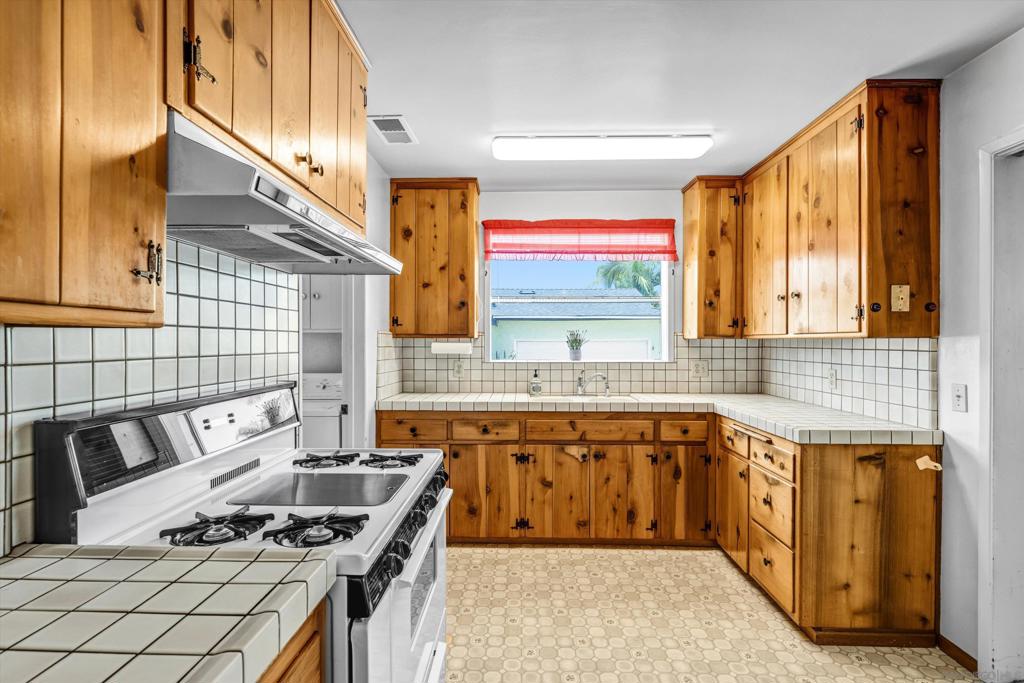 5533 Elgin Ave - photo 12