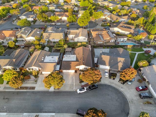 788 Mayten Tree Court, Sunnyvale CA: https://media.crmls.org/mediaz/ea59017a-2e9e-421d-9b74-6a5431b03bbf.jpg