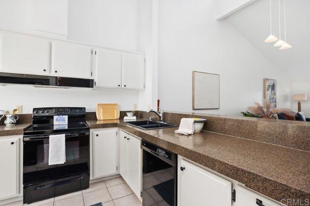 Detail Gallery Image 17 of 43 For 1813 Wilton Rd., Encinitas,  CA 92024 - 2 Beds | 2 Baths