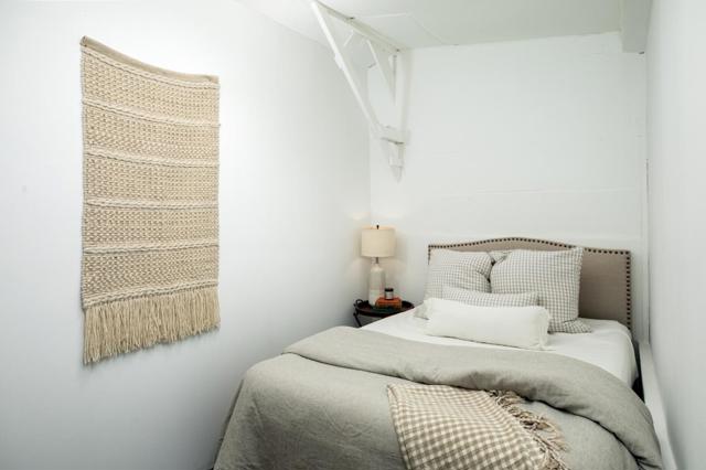 2336 Palo Verde Avenue, East Palo Alto CA: https://media.crmls.org/mediaz/ea5a16e8-73b9-48f7-a100-d606ade91edf.jpg