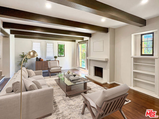 170 N Orange Drive, Los Angeles CA: https://media.crmls.org/mediaz/ea5a60ad-6538-424a-b910-ecd5d2084ff4.jpg