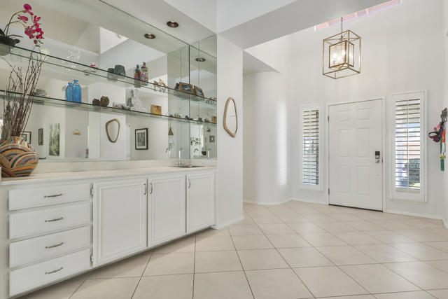 Image 8 of 31 For 40346 Barington Drive