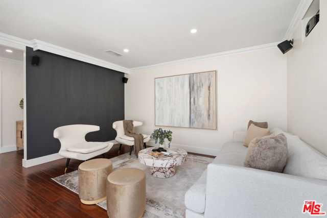 2771 Claray Drive, Los Angeles CA: https://media.crmls.org/mediaz/ea5bc564-cbdb-4bc8-a931-03a9b6e5a656.jpg