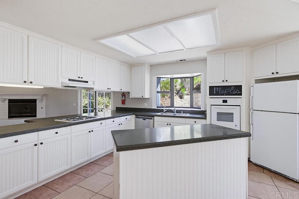 12725 Monte Vista Road - photo 17