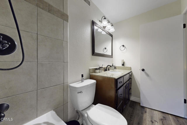 680 Redwood Lane, San Dimas CA: https://media.crmls.org/mediaz/ea5cb8b5-130b-4fab-a97f-23ca7d4117bc.jpg