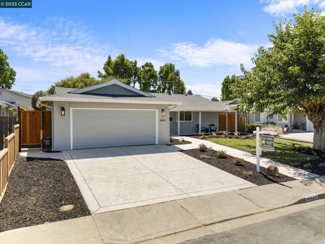 4650 Regina Ln, Concord CA: https://media.crmls.org/mediaz/ea5da86e-89ef-414f-9e19-cca3d43a2253.jpg