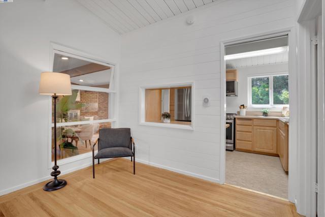956 Tamarack Ave, San Jose CA: https://media.crmls.org/mediaz/ea5dbe83-3ffd-4d88-aacb-12293cd7a2c2.jpg
