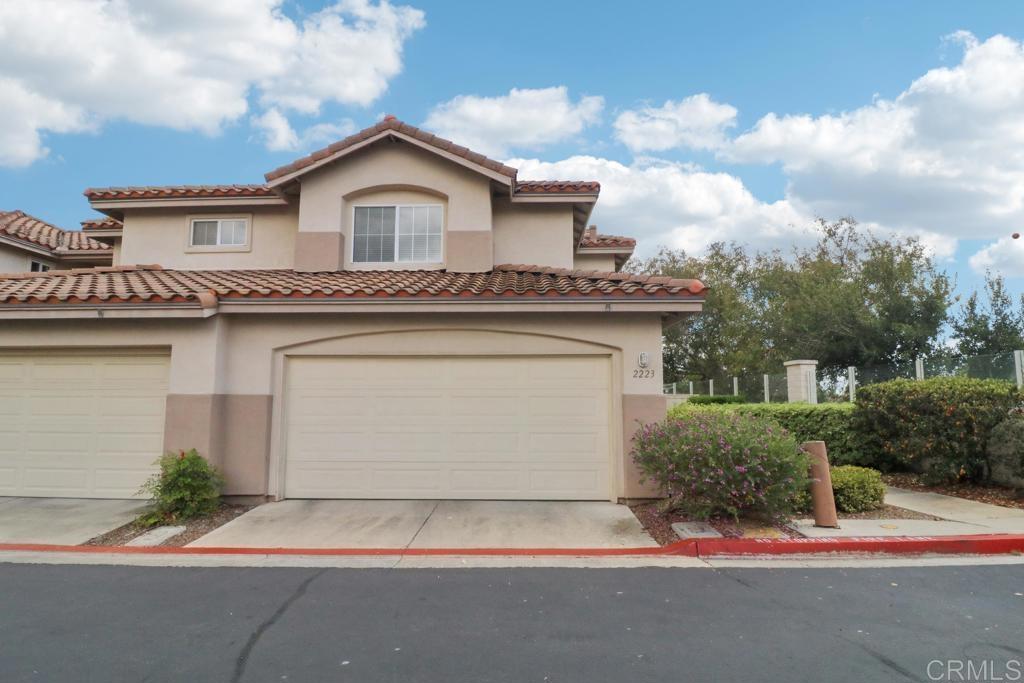 2223 LAGO MADERO