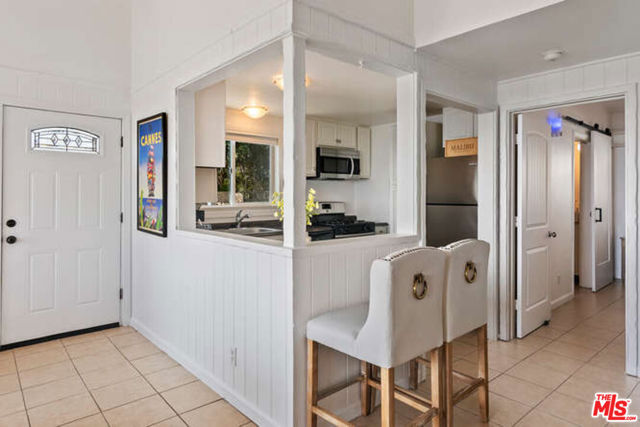 22609 Pacific Coast Highway, Malibu CA: https://media.crmls.org/mediaz/ea5e8bfa-5c37-460f-9731-fce9e5f77493.jpg