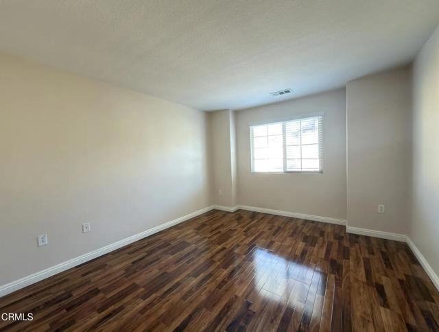 Detail Gallery Image 11 of 22 For 433 Merced Ct, Corona,  CA 92880 - 4 Beds | 2/1 Baths