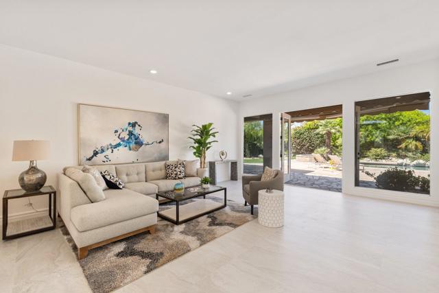 7 King Edward Court, Rancho Mirage CA: https://media.crmls.org/mediaz/ea5fe033-e271-42f2-a60b-cd20b7f0788f.jpg