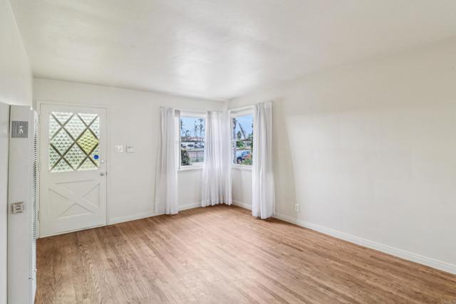 1906 08 S Broadway, Oceanside CA: https://media.crmls.org/mediaz/ea600807-784f-4657-b3ae-890e0ff29c08.jpg