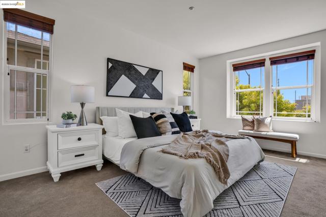 1623 Fortmann Way, Alameda CA: https://media.crmls.org/mediaz/ea605dd1-3ced-43e8-bad4-ed5b2cebcd1a.jpg